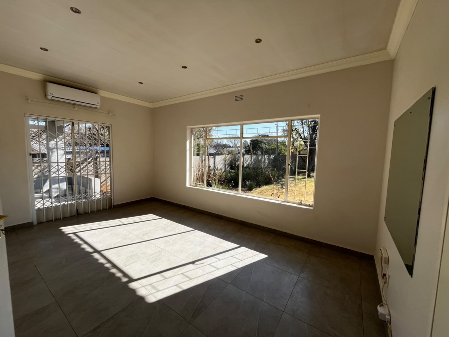 3 Bedroom Property for Sale in Flamwood North West